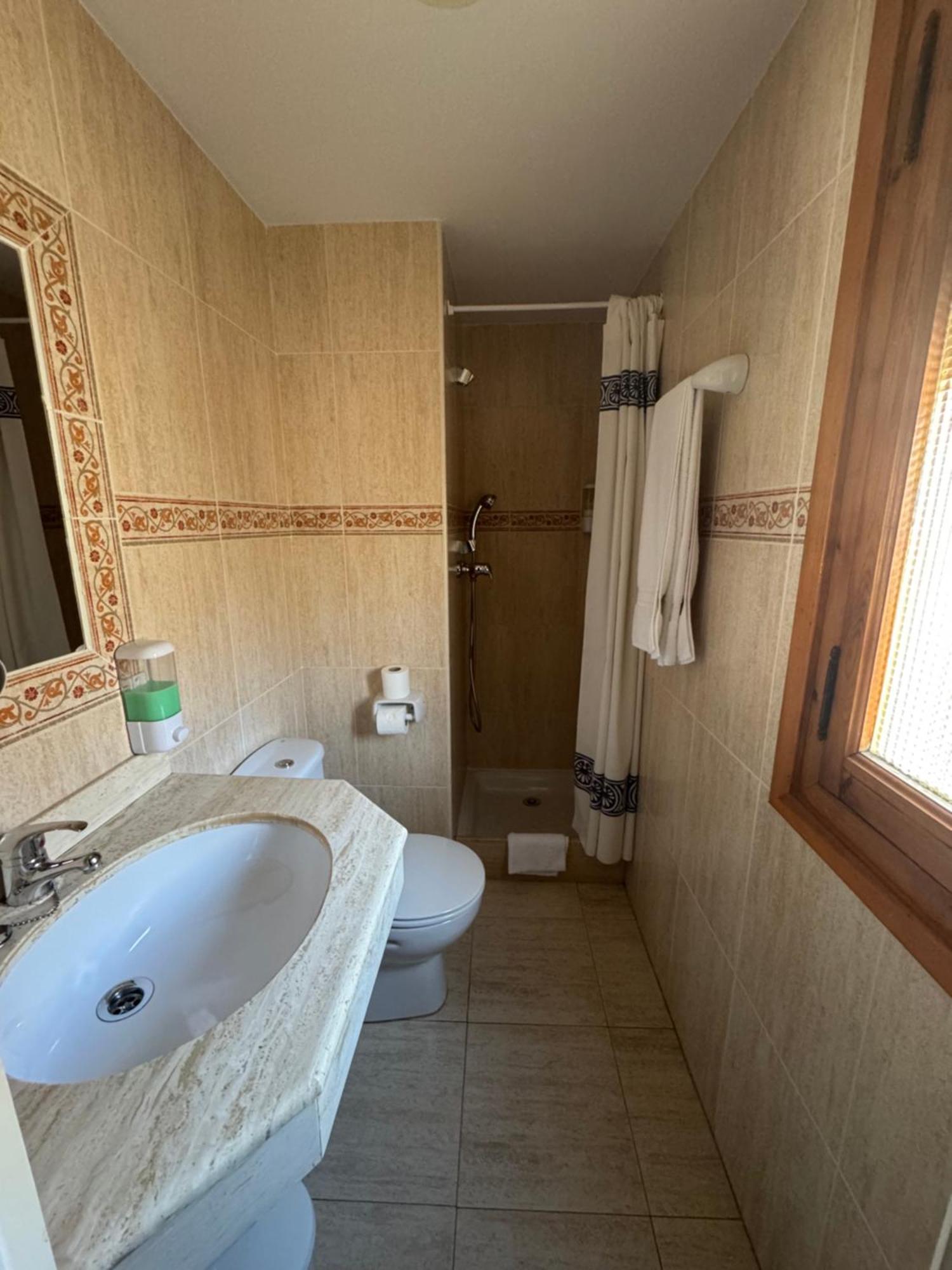 Hostal Joaquin Las Ventas con Pena Aguilera Exterior foto